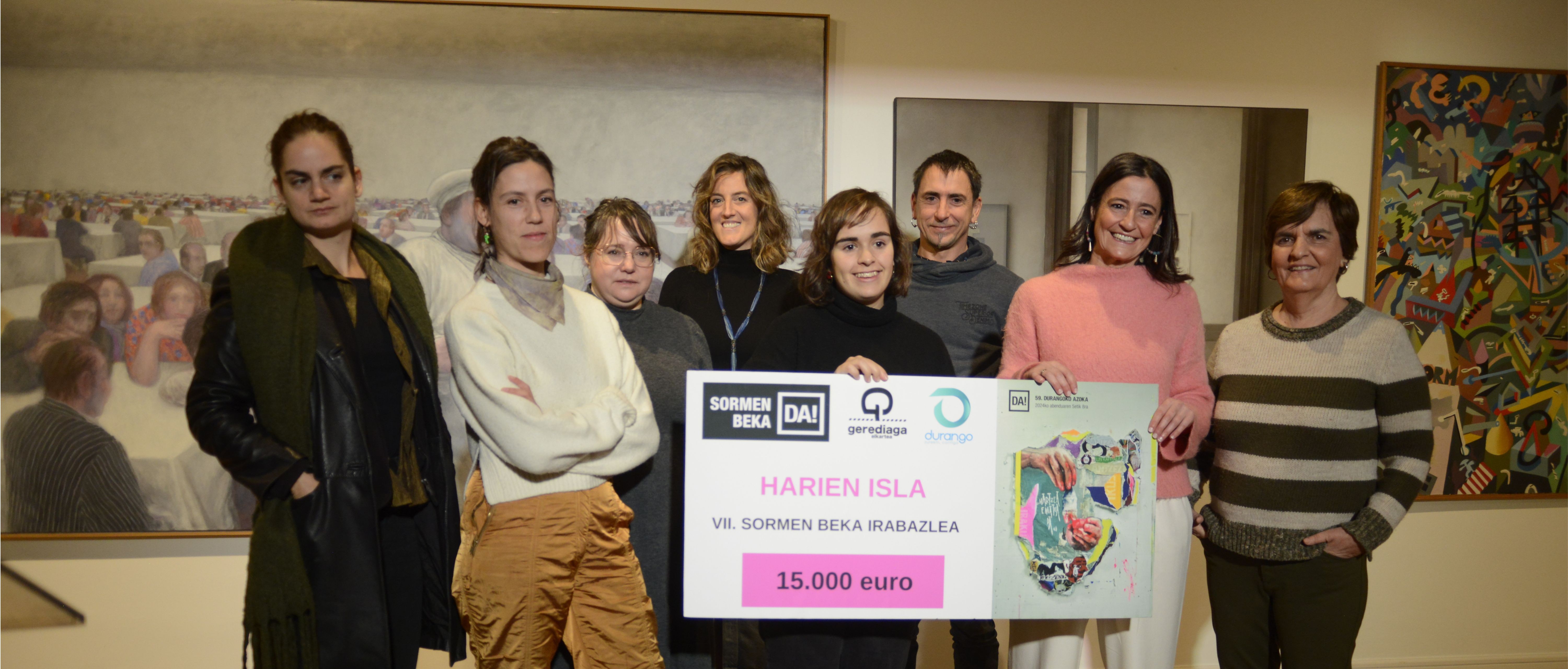 Irati Bazeta ilustratzaileak jaso du aurtengo  Sormen Beka, 'Harien isla' proiektuarekin